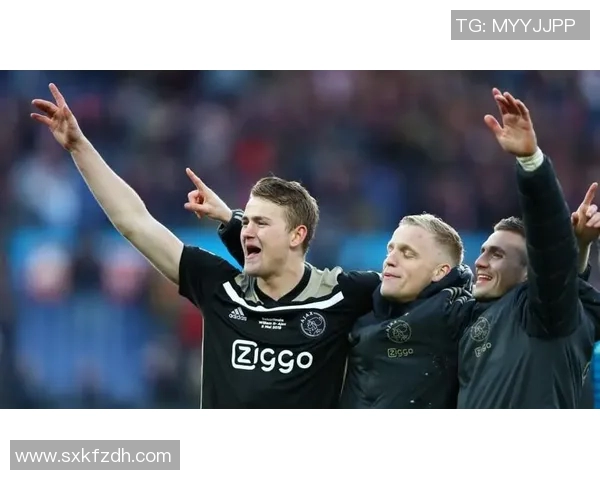 德里赫特将在下赛季留在皇马备战欧冠,迎接挑战与机遇 德里赫特将在下赛季留在皇马备战欧冠,迎接挑战与机遇